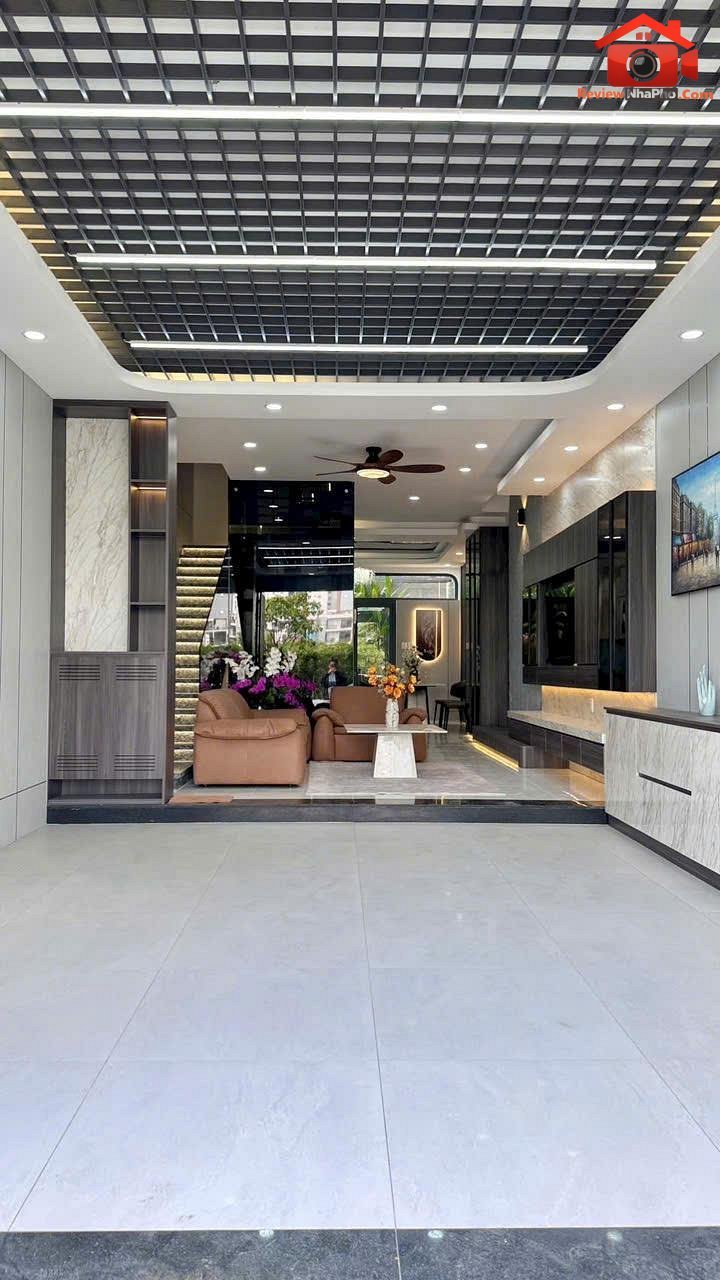 Giảm ngay 1 tỷ, nhà cạnh phú mỹ hưng, có tháng máy, full nội thất, chỉ 16.5 tỷ – Bán nhà đất Đường Hoàng Quốc Việt – Phường cũ Phú Thuận Quận 7 – Phường mới Phú Thuận – Thành phố Hồ Chí Minh