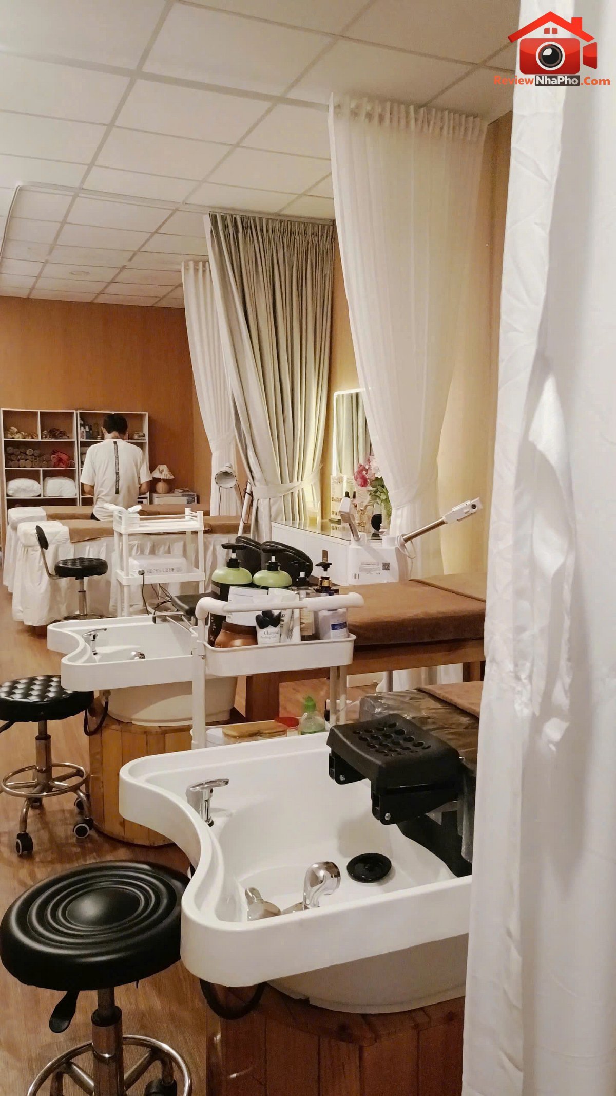 Sang nhượng spa dưỡng sinh tại đường Huỳnh Tấn Phát – Phường cũ Phú Thuận Quận 7 – Phường mới Phú Thuận – Thành phố Hồ Chí Minh 104m2 – Giá Thoả thuận