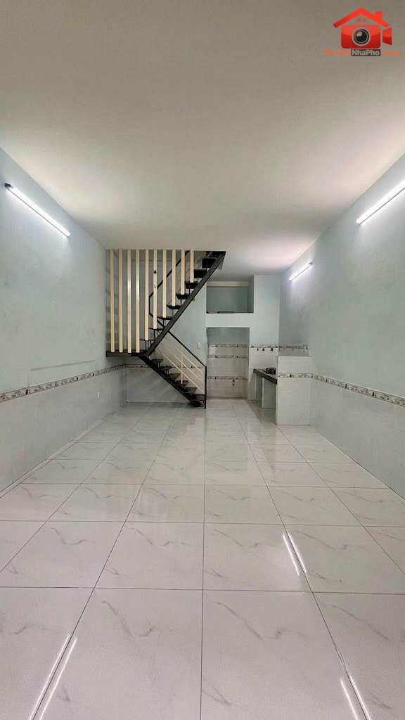 Chỉ 5 tỷ có ngày 40m2 x 2 tầng, Hẻm xe hơi thông thương tại F4 Tân Bình – Bán nhà đất Đường Trường Sa – Phường cũ 4 Quận Tân Bình – Phường mới 4 – Thành phố Hồ Chí Minh
