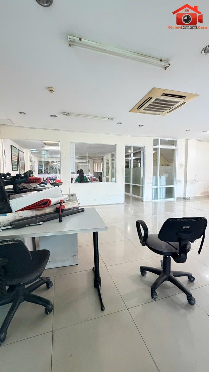 Bán nhà mặt tiền Kha Vạn Cân – Phường cũ Linh Đông Quận Thủ Đức – Phường mới Linh Đông – Thành phố Hồ Chí Minh diện tích 327m2 giá 92000000000