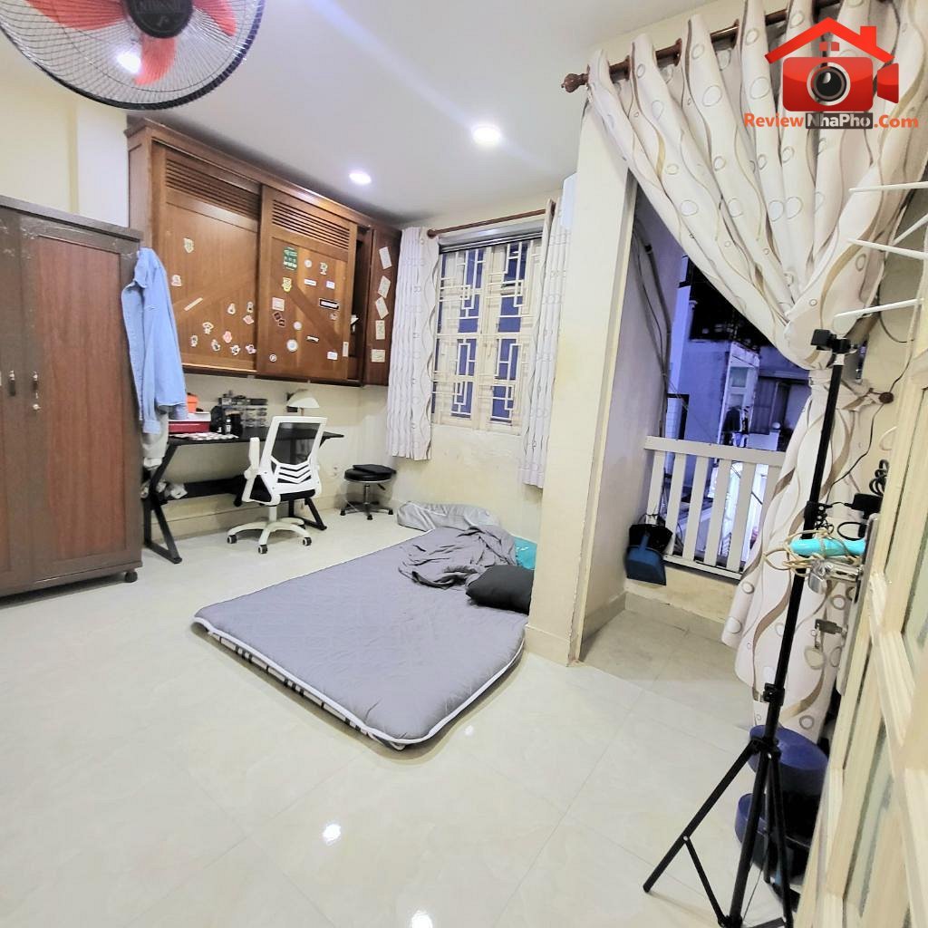 Nhà Bán Quận 7, Đường Trần Xuân Soạn – Phường cũ Tân Hưng Quận 7 – Phường mới Tân Hưng – Thành phố Hồ Chí Minh Diện tích 33m2 – Giá 5.2 tỷ