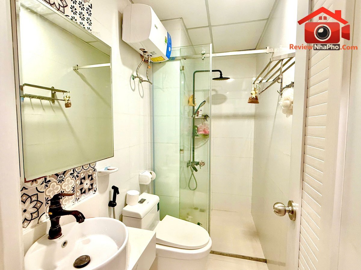 Bán căn hộ CC 3PN 2WC – Tầng cao tại D2B Topazelite Quận 8 – Thành phố Hồ Chí Minh – Diện tích 86m2 – Giá 5.1 tỷ