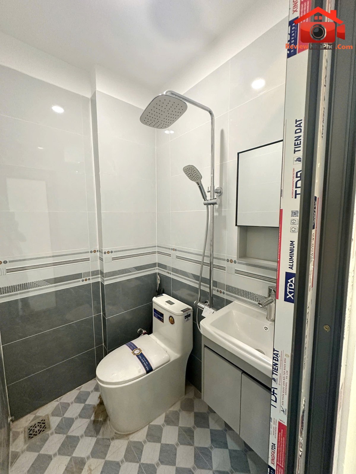 Nhà mới ở liền hẻm 1619 Phạm Thế Hiển – Phường cũ Chánh Hưng Quận 8 – Phường mới Chánh Hưng – Thành phố Hồ Chí Minh Diện tích 42m2 – Giá 5.28 tỷ