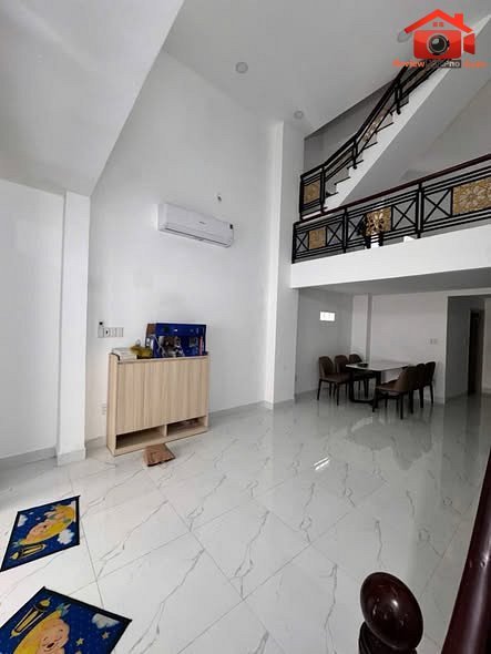 Nhỉnh 5 tỷ nhà 3 lầu sổ hồng riêng – đường 1 – phường cũ bình thuận quận 7 – phường mới tân thuận – thành phố Hồ Chí Minh 5 tỷ