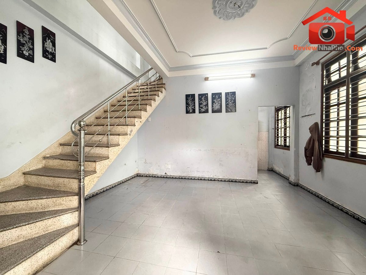 Thẳng 5m ra mt hải phòng, có bãi đậu ô tô, sát aeonmall, 38m2, 3 tỷ 550 triệu