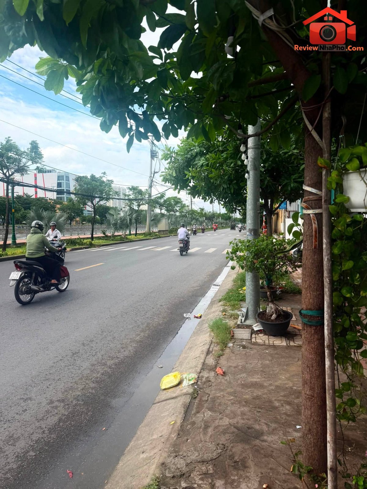 Chính chủ cần sang nhượng lại quán cà phê Đường Bến Bình Đông – Phường cũ 14 Quận 8 – Thành phố Hồ Chí Minh diện tích 39m2 giá 80000000