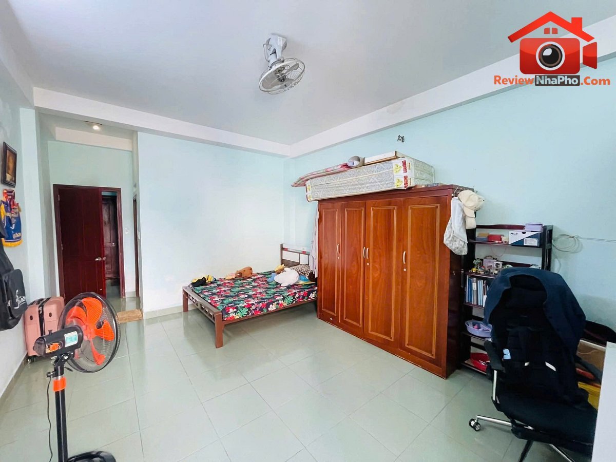 Mặt tiền hẻm xe tải thông Thoại Ngọc Hầu 89m2 11.3… – Bán nhà mặt phố Quận Tân Phú – TP Hồ Chí Minh giá 10 – 15 tỷ