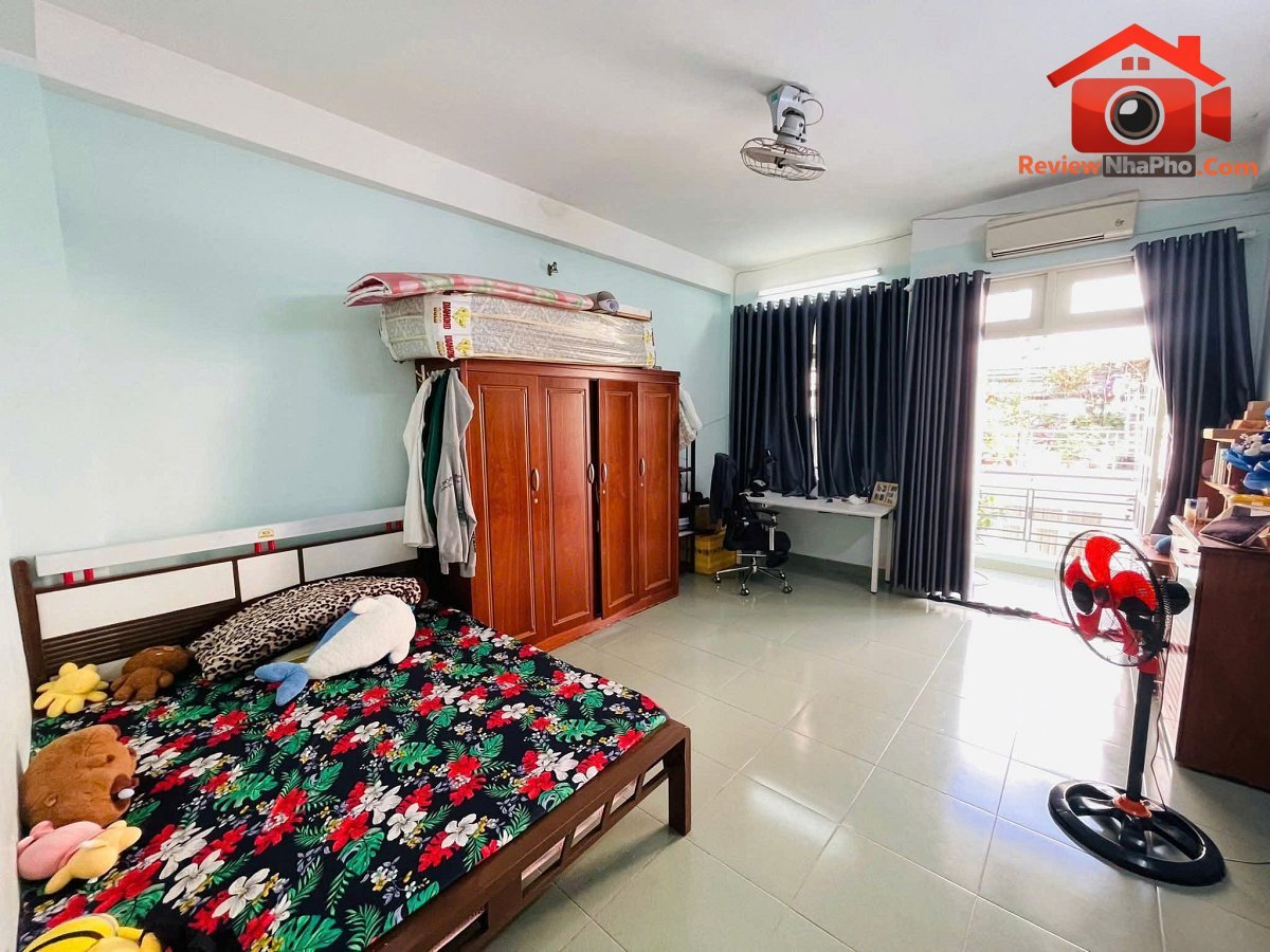 Mặt tiền hẻm xe tải thông Thoại Ngọc Hầu 89m2 11.3… – Bán nhà mặt phố Quận Tân Phú – TP Hồ Chí Minh giá 10 – 15 tỷ
