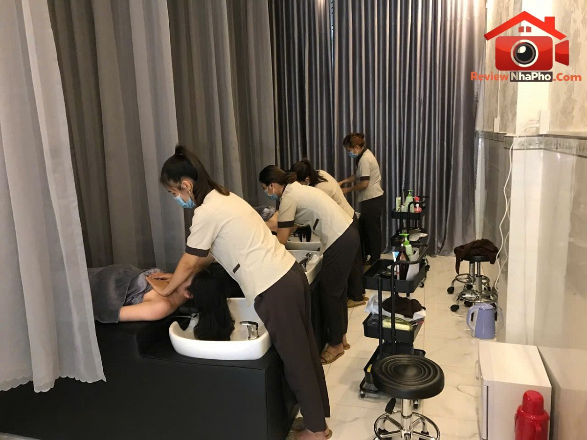 Chính Chủ Bán Gấp Nhà Mặt Tiền Đường 12m Quận 12 đang Cho Thuê Kinh Doanh Spa 89m2 8.9 tỷ