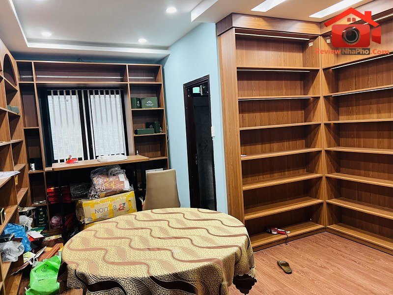 Khách sạn sát đống đa 5.5 tầng, 10 phòng cao cấp, … – Bán nhà trong ngõ, hẻm Quận Đống Đa – Hà Nội giá 10 – 15 tỷ