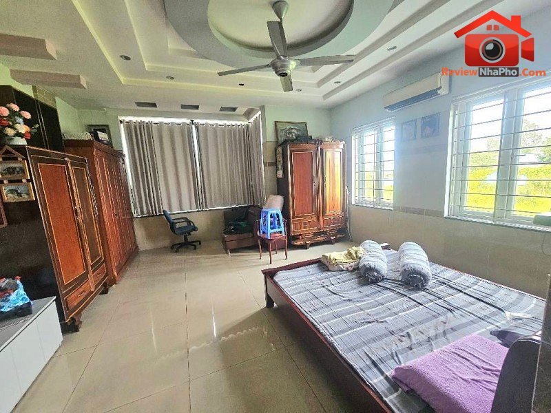 Bán nhà mặt phố Đường Số 4C – Phường cũ Linh Xuân Quận Thủ Đức – Phường mới Linh Xuân – Thành phố Hồ Chí Minh diện tích 120 m2 giá 9.25 tỷ