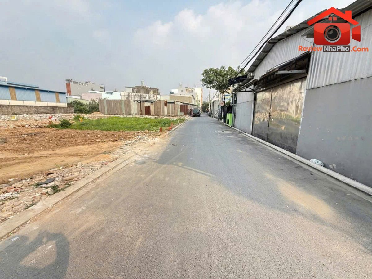 Đất đẹp 10×55 xây biệt thự nhà xưởng hẻm 1/ an phú đông 25, q12 – Bán nhà đất Đường An Phú Đông 25 – Phường cũ An Phú Đông Quận 12 – Phường mới An Phú Đông – Thành phố Hồ Chí Minh 550m2 20.9 tỷ