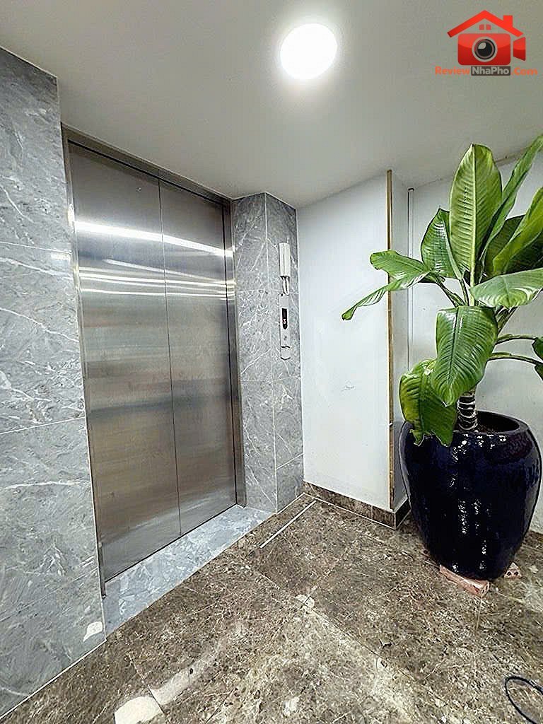 Hiếm duy nhất nhà bán 5 tầng thang máy xe hơi ngủ trong nhà Đường Bến Vân Đồn – Phường Khánh Hội Quận 4 – Thành phố Hồ Chí Minh diện tích 86m2 giá 19.5 tỷ