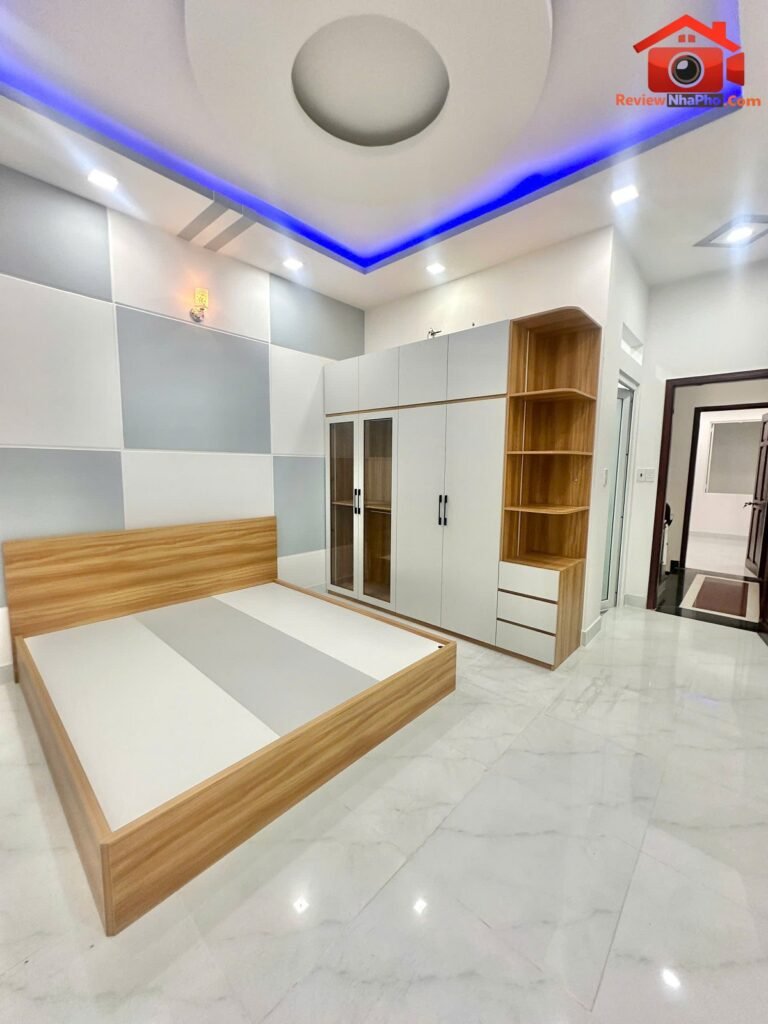 Nhà 2 tầng – chiến lược – hẻm xe hơi &… – Bán nhà trong ngõ, hẻm Quận Bình Tân – TP Hồ Chí Minh giá 3 – 5 tỷ
