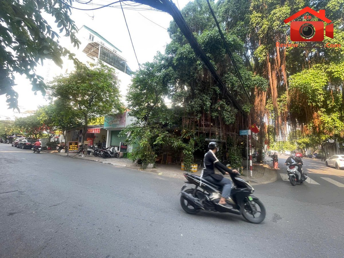 Góc 2MT đường 42 – Phường cũ Tân Quy Quận 7 – Phường mới Tân Hưng – Thành phố Hồ Chí Minh diện tích 330m2 giá 76 tỷ