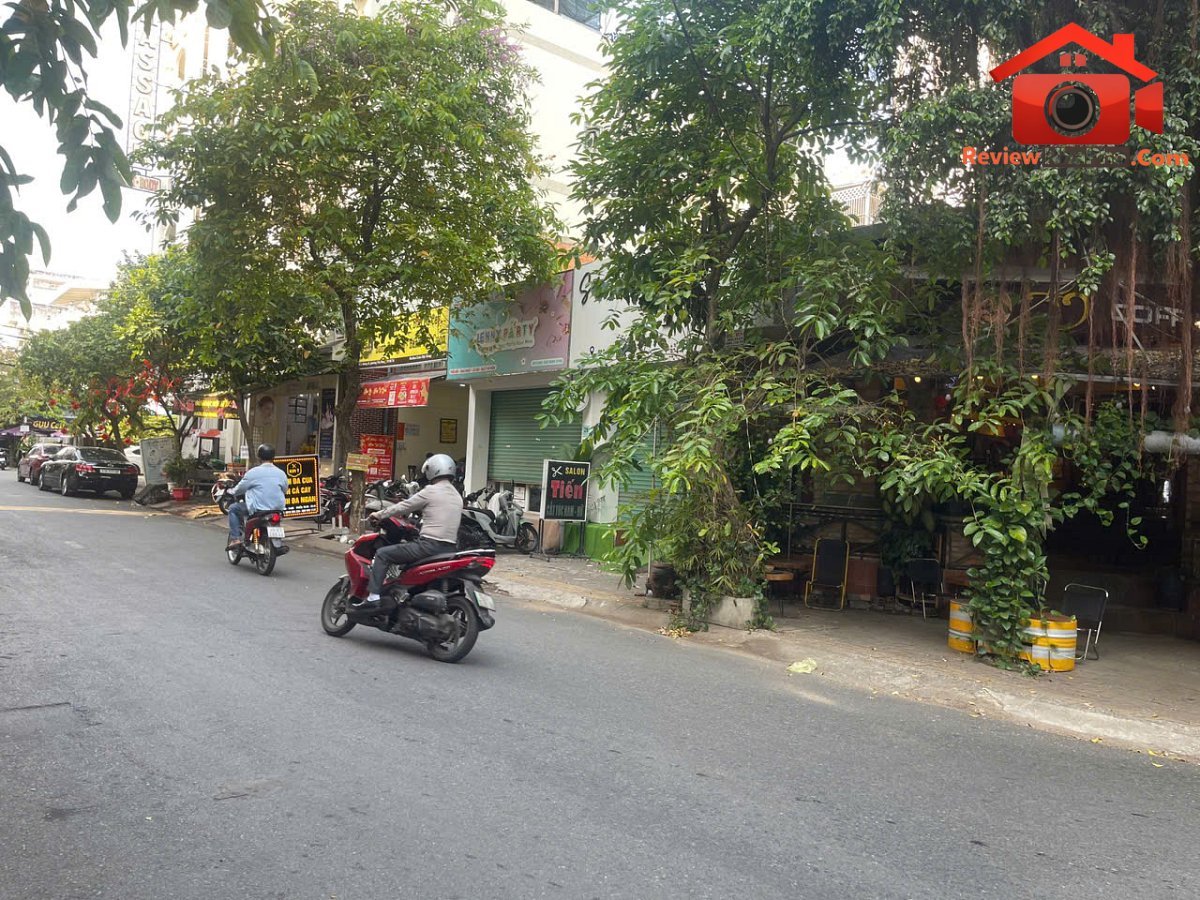 Góc 2MT đường 42 – Phường cũ Tân Quy Quận 7 – Phường mới Tân Hưng – Thành phố Hồ Chí Minh diện tích 330m2 giá 76 tỷ