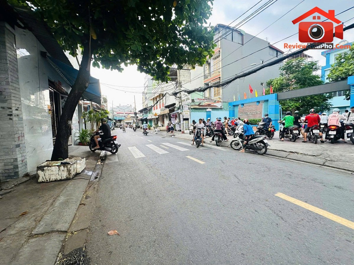 Bán nhà đất Đường Trịnh Đình Trọng – Phường cũ Phú Trung Quận Tân Phú – Phường mới Phú Trung – Thành phố Hồ Chí Minh 110m2 16.8 tỷ