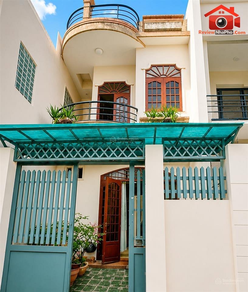 Khu vip tân sơn nhì nhà 85m ngang 4.6m nở hậu 6m gần ga t3 chỉ 7.x tỷ
-
Giá: 7.5 tỷ
85 m2