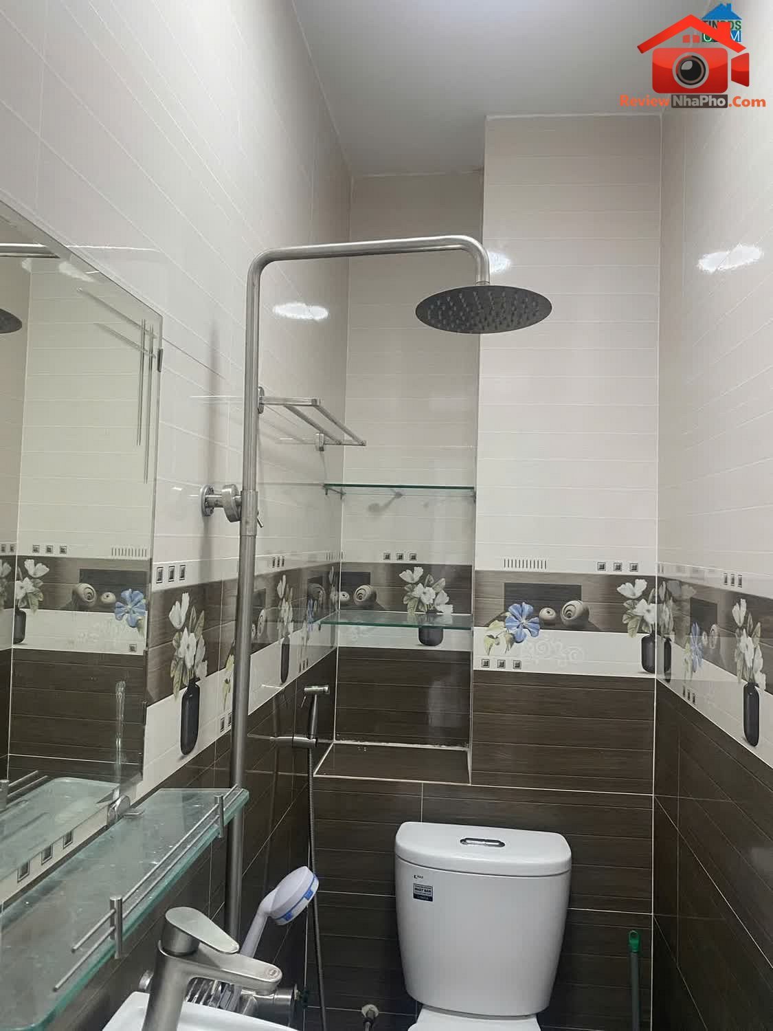 Review nhà phố Tân Phú 2PN, 3WC, hẻm xe hơi Nguyễn… – Bán nhà mặt phố Quận Tân Phú – TP Hồ Chí Minh giá 5 – 7 tỷ