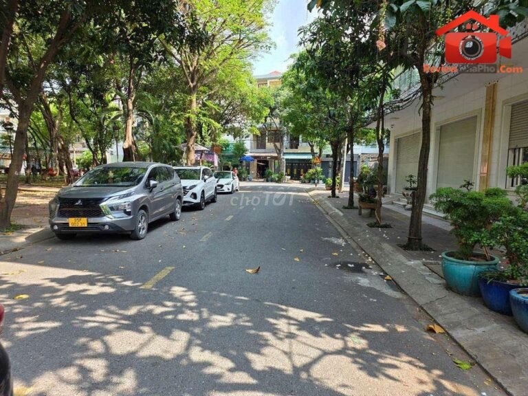 Review nhà phố Bình Tân TP.HCM – Đất nền công viên vị trí đẹp 100m2 giá 12.95 tỷ