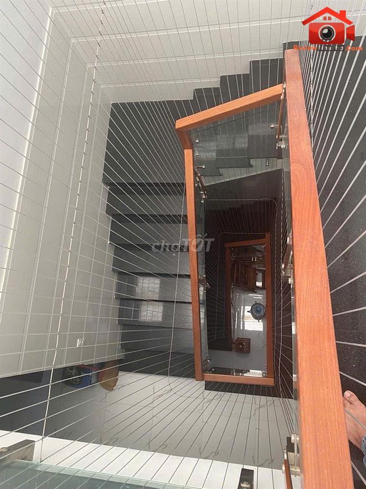 Review nhà phố Tân Phú TP.HCM 3 phòng ngủ, sổ đỏ, … – Bán nhà mặt phố Quận Tân Phú – TP Hồ Chí Minh giá 7 – 10 tỷ
