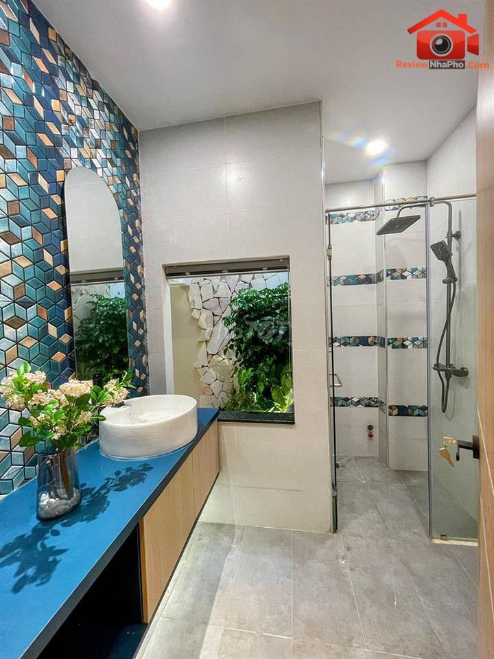 Review nhà phố Quận Tân Bình mới xây 4 tầng giá 8,4 tỷ