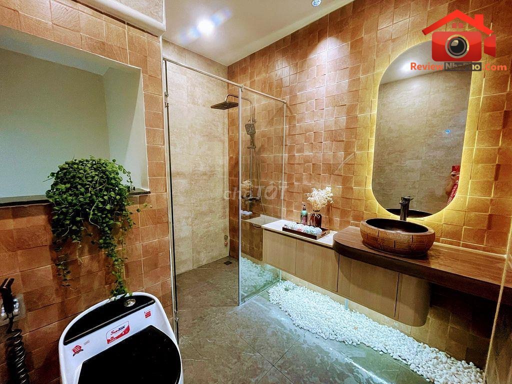 Review nhà phố Quận Tân Bình mới xây 4 tầng giá 8,4 tỷ