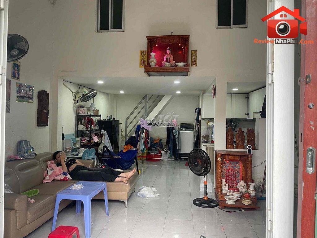 Review nhà phố Quận Tân Phú, nhà đất sổ đỏ giá 3.85 tỷ