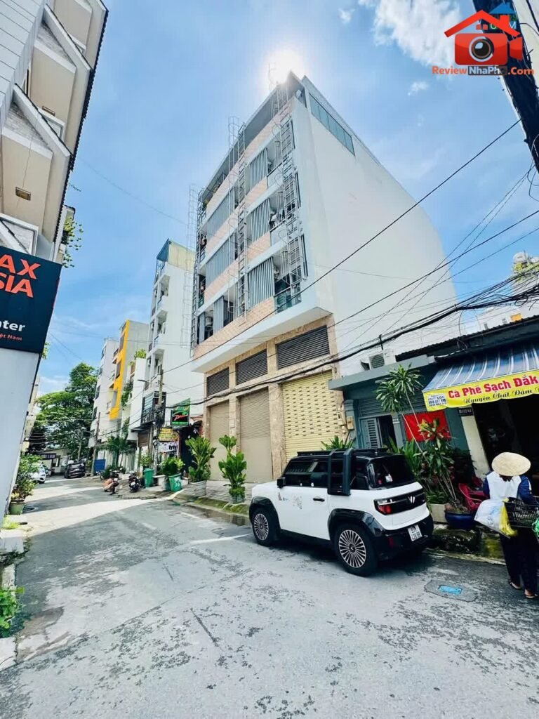Bán nhà quận Tân Bình Hồ Chí Minh 140m², vị trí đắc địa gần sân bay