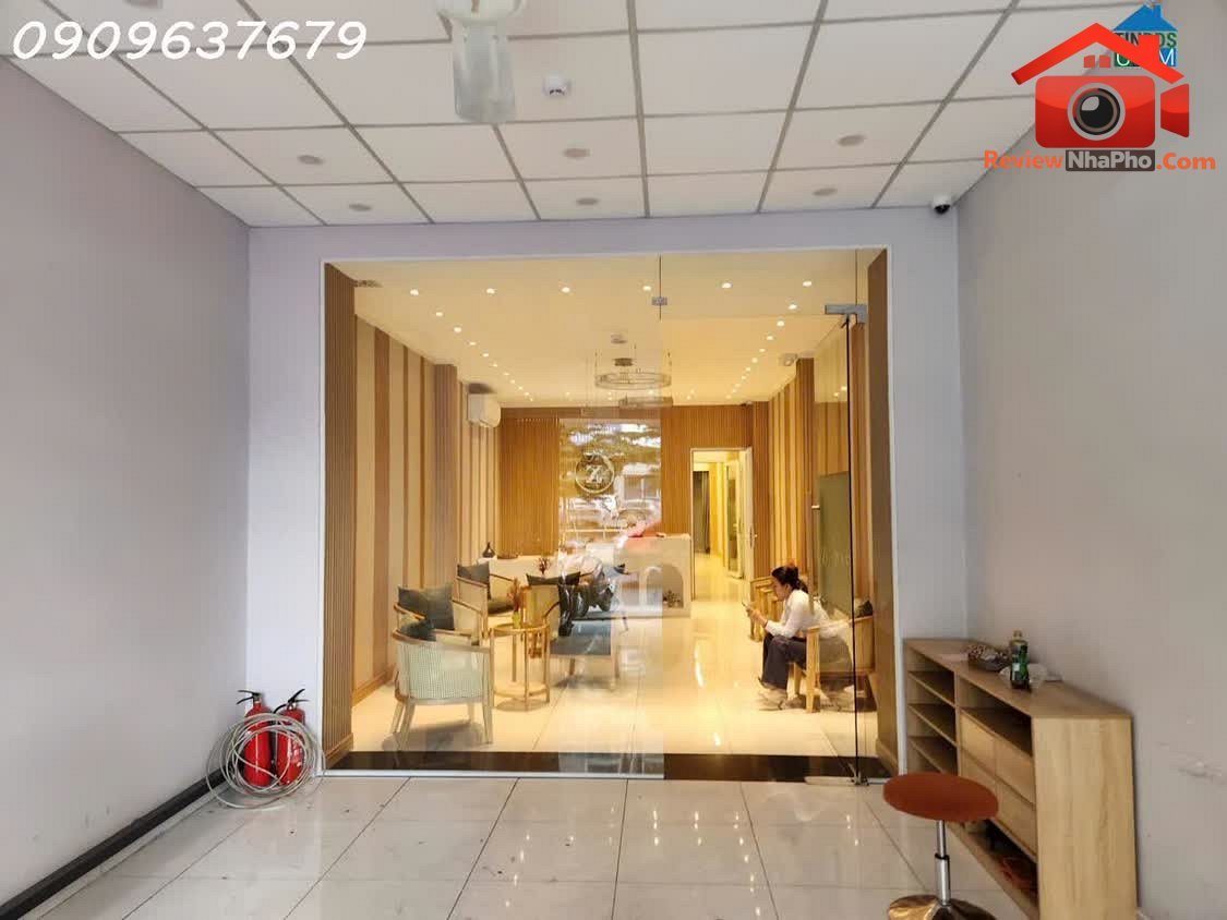 Review nhà phố Tân Bình Hồ Chí Minh mặt tiền kinh doanh 115m² giá 19.3 tỷ