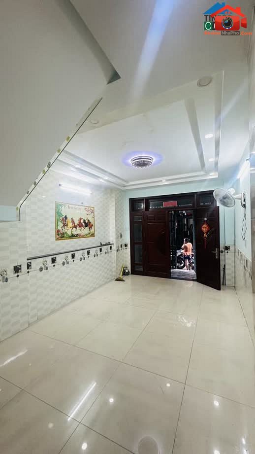 Review nhà phố Bình Tân Hồ Chí Minh 3 tầng tiện ích giá 5.55 tỷ