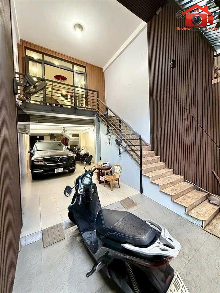 Review nhà phố Tân Bình 4 tầng hẻm xe tải 95m² giá 9.5 tỷ