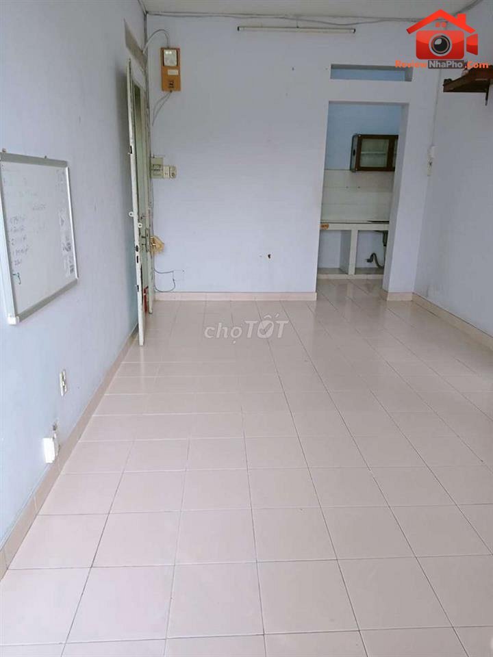 Bán nhà đất sổ đỏ Quận Tân Phú, TP.HCM với giá 2.6 tỷ