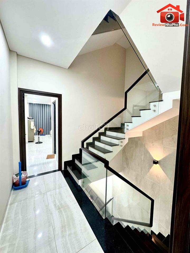 Review nhà phố khu vực Phường An Lạc, Quận Bình Tân, TP.HCM, 100m2, giá 8.7 tỷ
