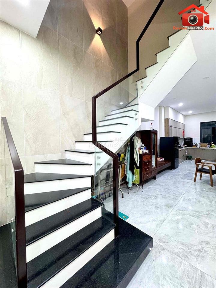 Review nhà phố khu vực Phường An Lạc, Quận Bình Tân, TP.HCM, 100m2, giá 8.7 tỷ