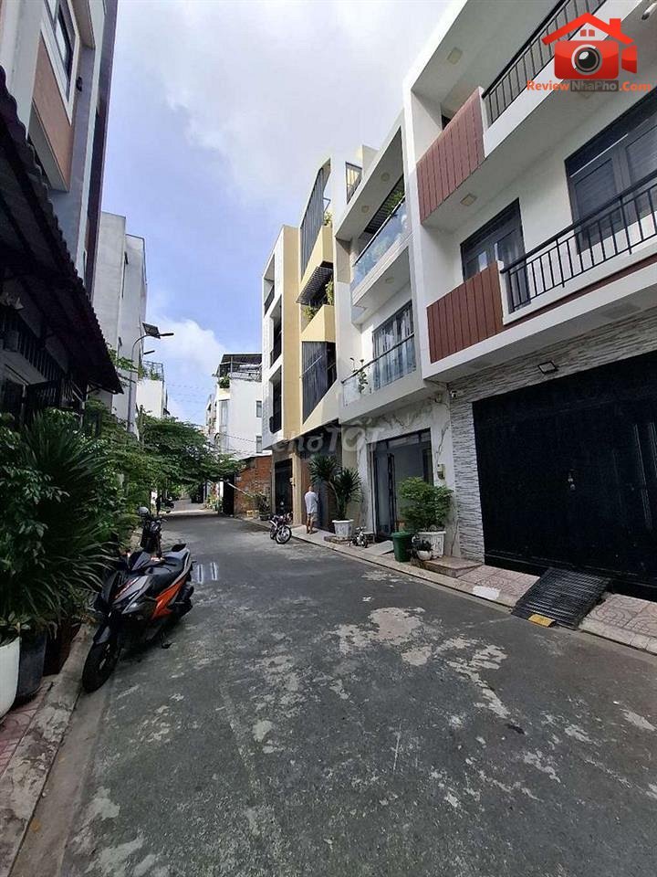 Review nhà phố 4 tầng 50m2 tại Phường Bình Hưng Hòa, Quận Bình Tân, TP.HCM