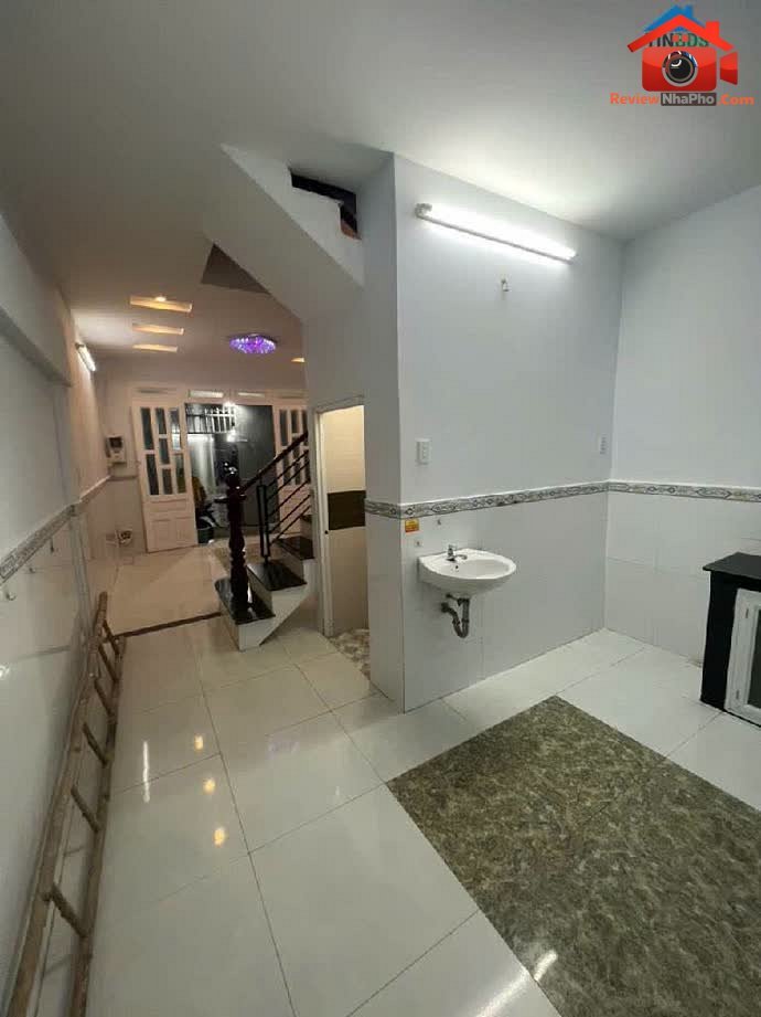 Review nhà phố Tân Phú Hồ Chí Minh: Nhà 36m2 hẻm xe ba gác giá 2.9 tỷ