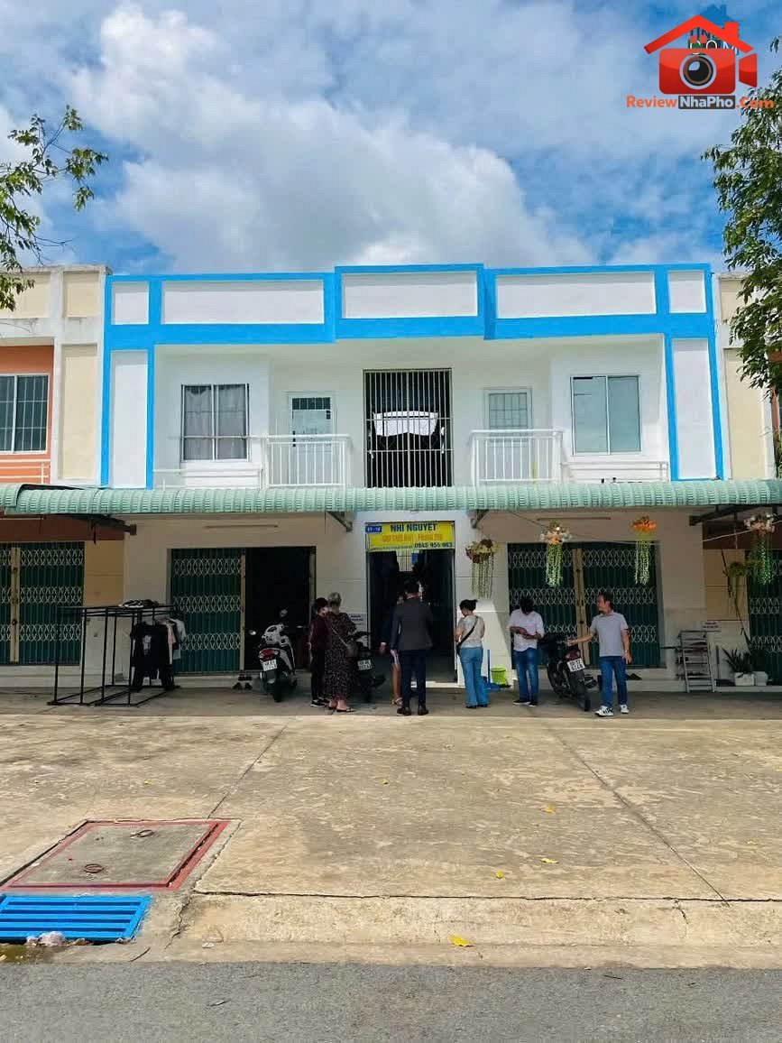 Nhà phố Tân Bình Hồ Chí Minh – Bán nhà mặt phố giá 300 triệu