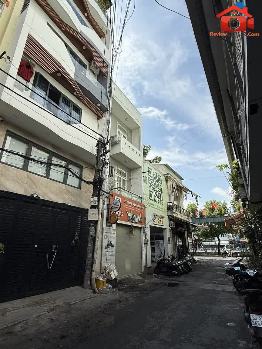 Review nhà phố Tân Bình: Bán nhà hxh Hoàng Sa 160m², giá 15.9 tỷ