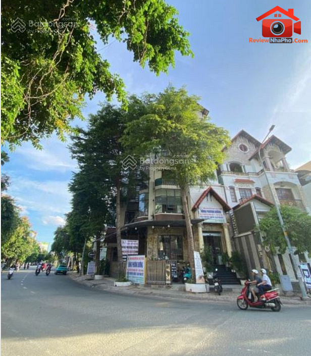 Review nhà phố Tân Phú TP.HCM với diện tích 165m², giá 33.5 tỷ