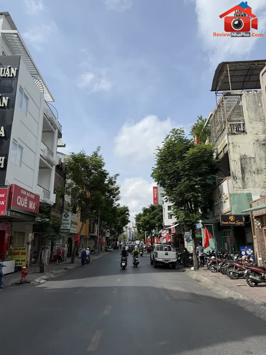 Review nhà phố Tân Bình với giá 23 tỷ và diện tích 170m²