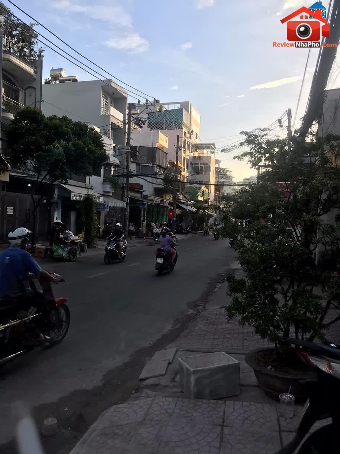 Review nhà phố Tân Phú Hồ Chí Minh 2 mặt tiền giá 14.8 tỷ, diện tích 89m²