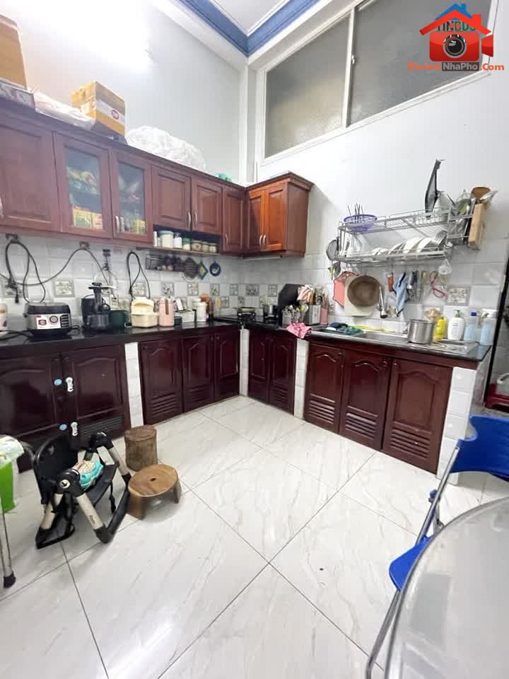 Review nhà phố Tân Phú Hồ Chí Minh – Nhà hẻm 4PN giá tốt