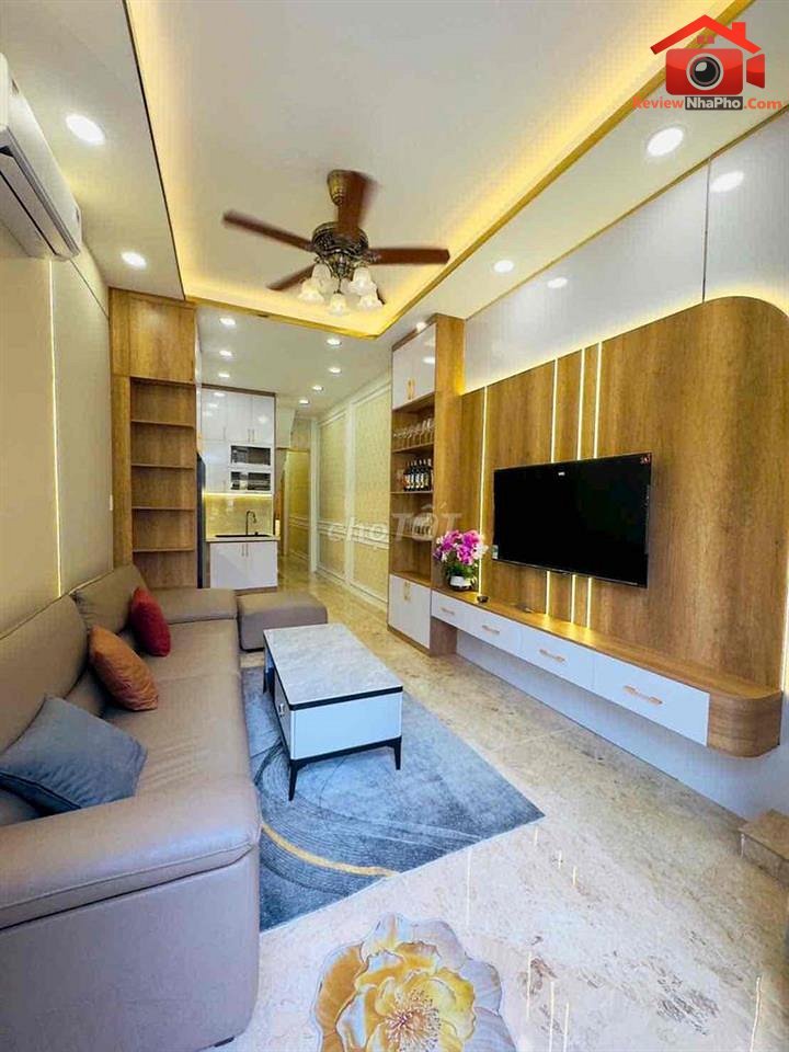 Review nhà phố Lạc Long Quân Phường 10 Tân Bình TP.HCM – Căn nhà 3 phòng ngủ tiện nghi