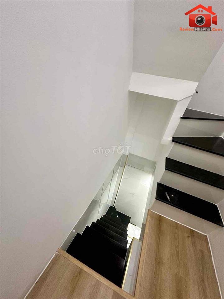 Review nhà phố Quận Tân Phú TP.HCM giá 2 tỷ diện tích 17m2