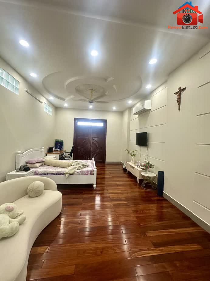 Review biệt thự cao cấp mặt tiền tại quận Tân Phú Hồ Chí Minh