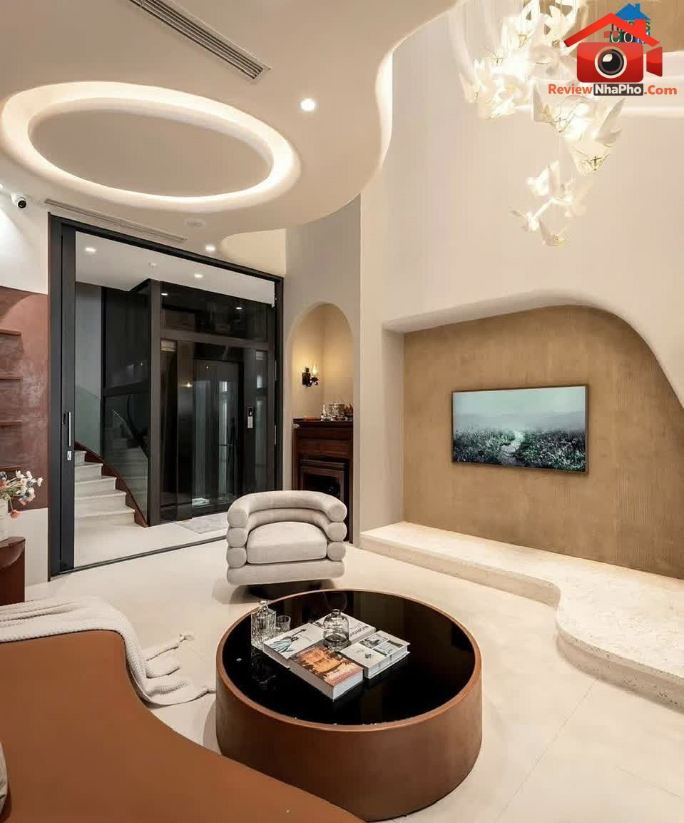 Review nhà phố Tân Bình 160m² giá 15.9 tỷ – Hẻm xe hơi gần chợ