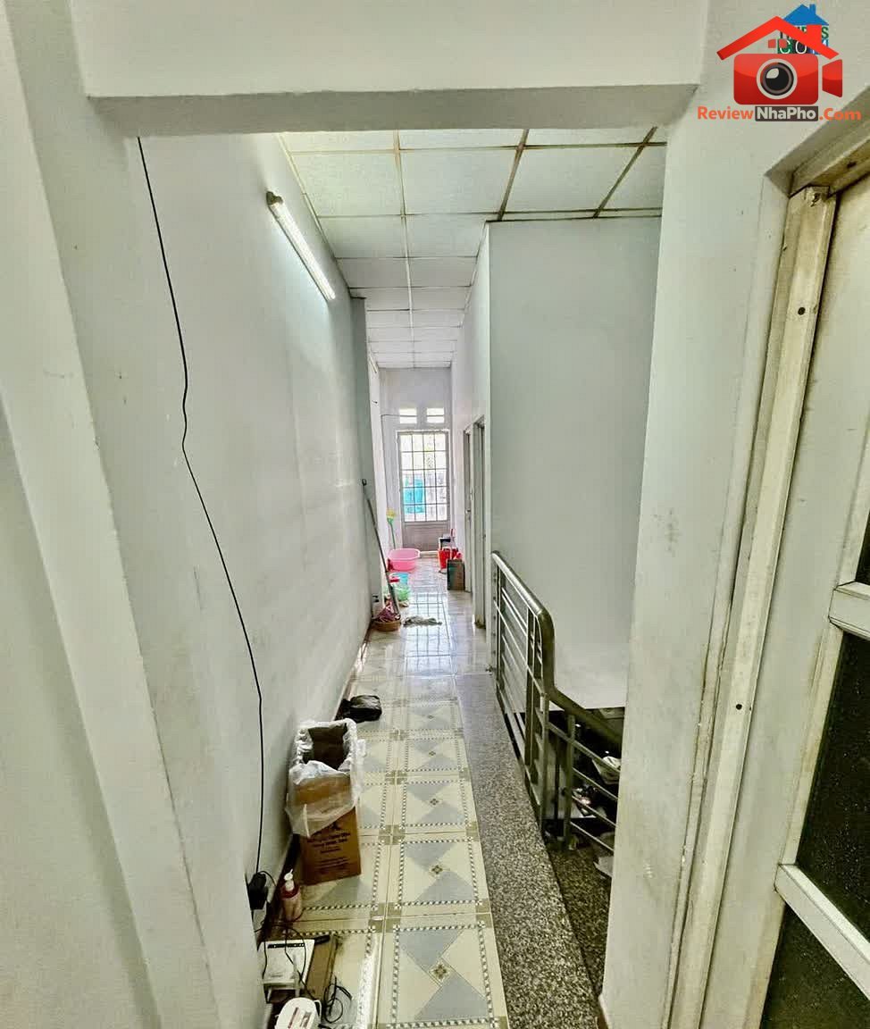 Review nhà phố Bình Tân 100m², mặt tiền Lê Văn Quới giá 10.9 tỷ