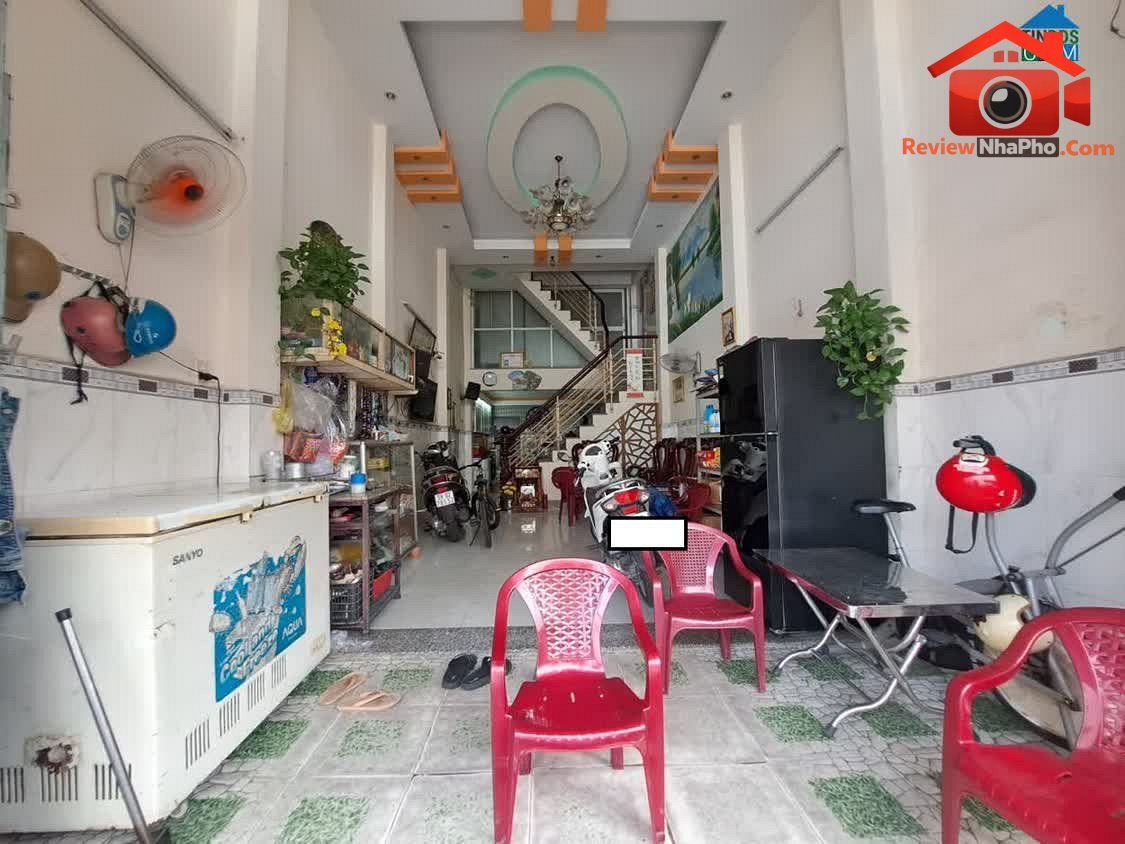 Review nhà phố 3 tầng giá 7,9 tỷ tại Thoại Ngọc Hầu, Tân Phú, TP.HCM