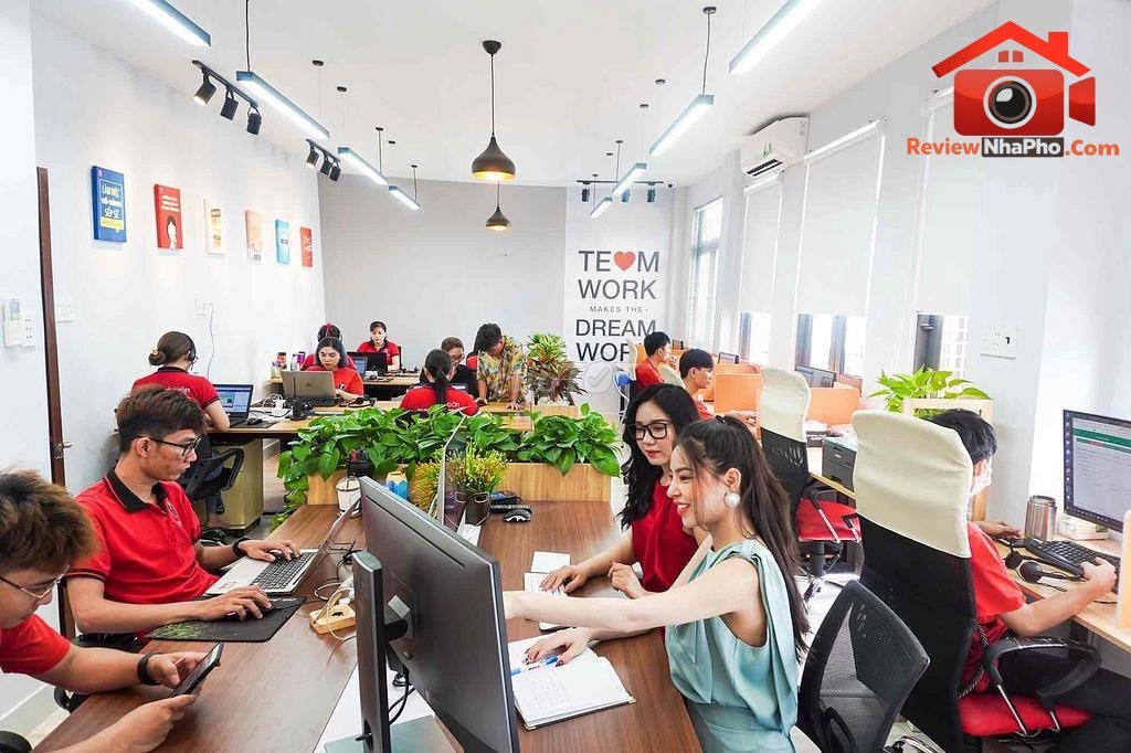 Review nhà phố Tân Phú với 6 phòng ngủ, giá 11.9 t… – Bán nhà mặt phố Quận Tân Phú – TP Hồ Chí Minh giá 10 – 15 tỷ